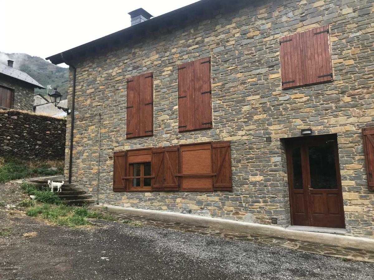 Isavarre Esterri Exteriér fotografie